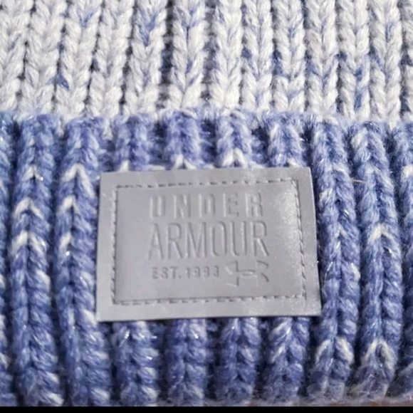 Under Armour NWT Youth ColdGear Lurex Pom Beanie O/S - Picture 3 of 4